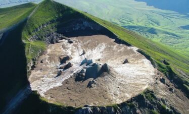 3 Days Mount Ol Donyo Lengai and lake Natron